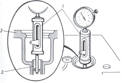 Измерение диаметра отверстия втулки клапана